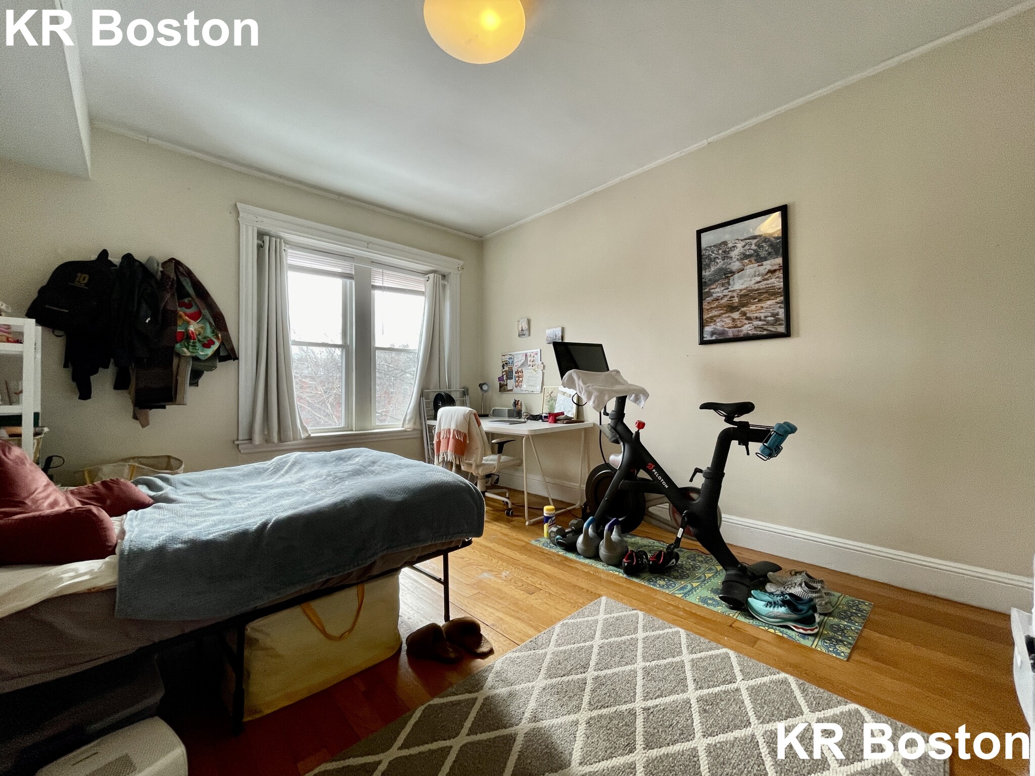 4 bed, 2 bath apartment for rent at 1890 Beacon Unit 3, Reservoir — photo 17 of 26