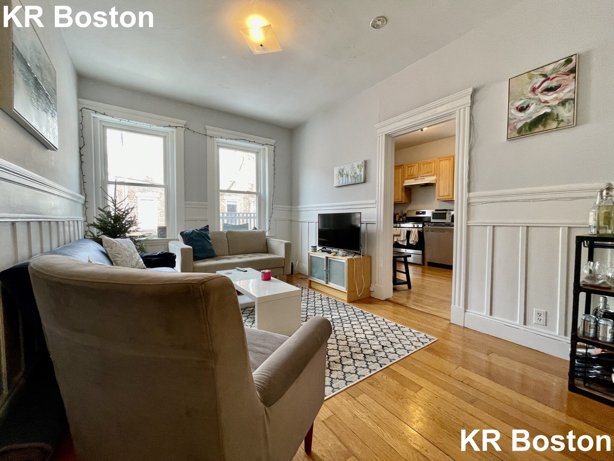 4 bed, 2 bath apartment for rent at 1890 Beacon Unit 3, Reservoir