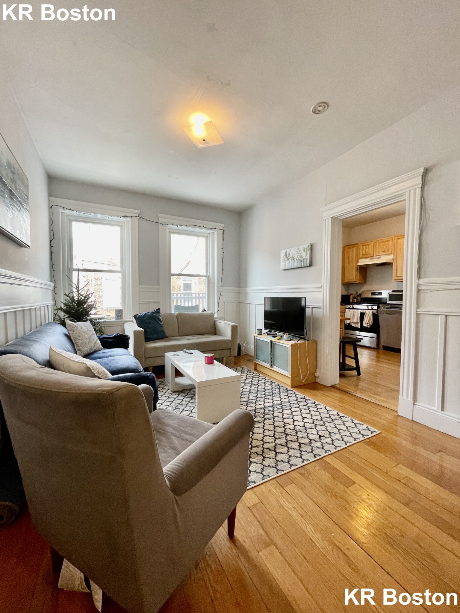 4 bed, 2 bath apartment for rent at 1890 Beacon Unit 3, Reservoir — photo 21 of 26