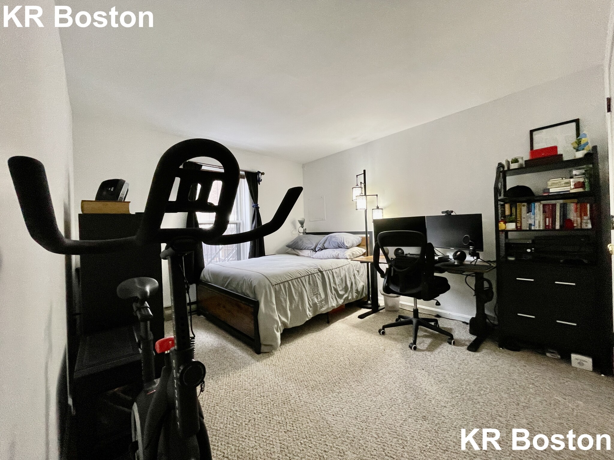 3 bed, 1 bath apartment for rent at 16 Washington St Unit 3, Hyde Park — photo 2 of 12