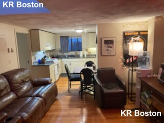 3 bed, 2 bath apartment for rent at 1110 Commonwealth Ave Unit 714, Allston — photo 15 of 53