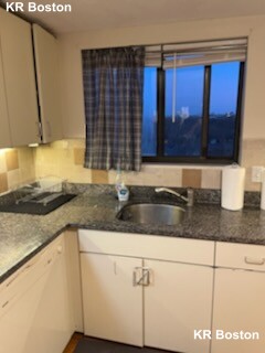 3 bed, 2 bath apartment for rent at 1110 Commonwealth Ave Unit 714, Allston — photo 20 of 53