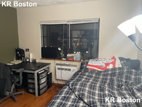 3 bed, 2 bath apartment for rent at 1110 Commonwealth Ave Unit 714, Allston — photo 26 of 53