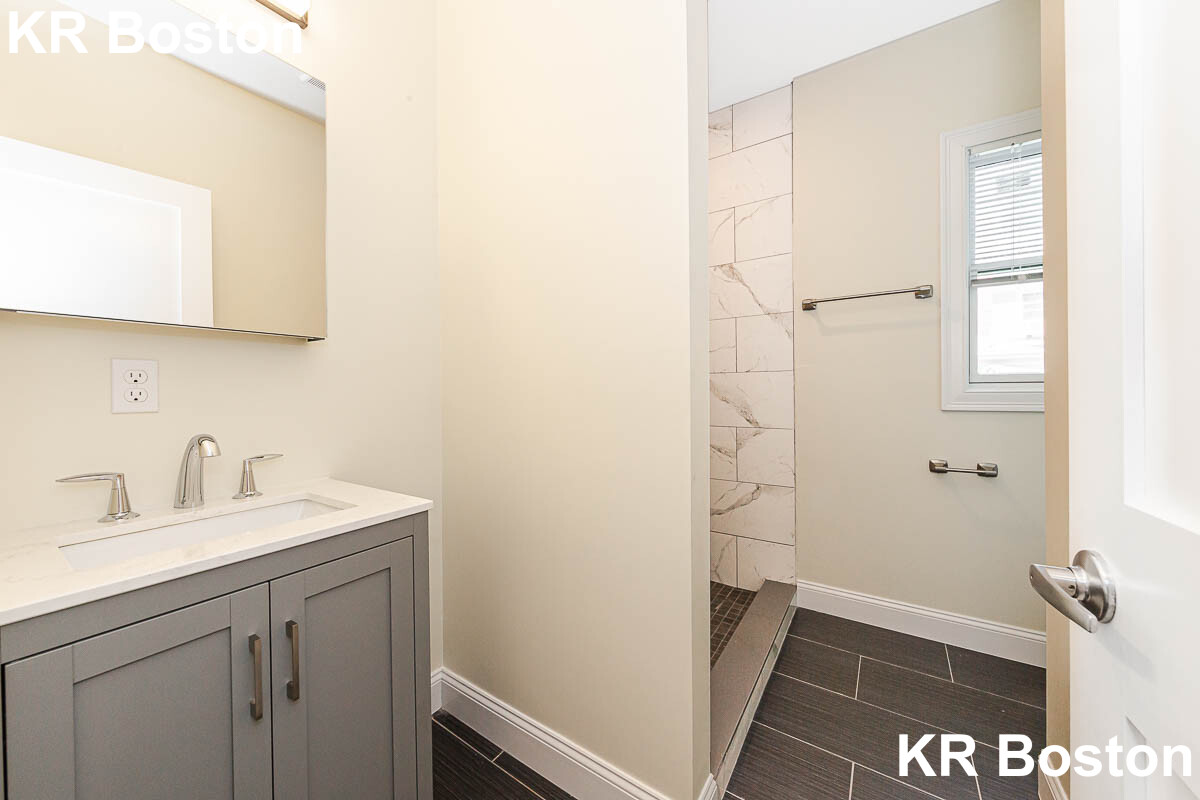 120 Jerome St, Medford