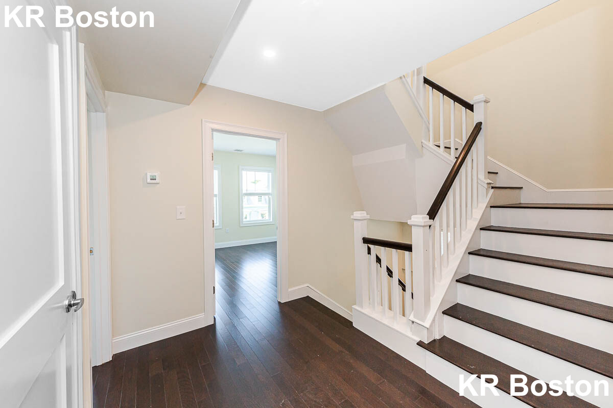 120 Jerome St, Medford