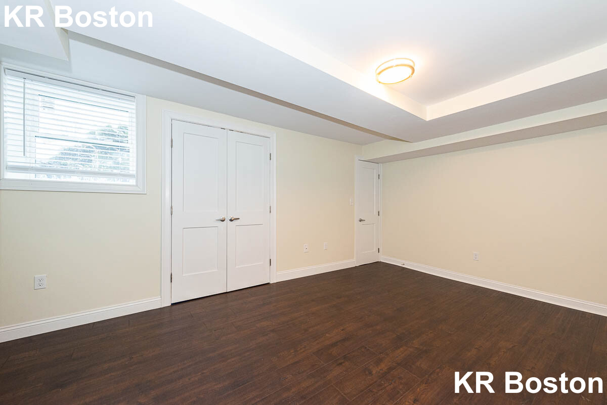 10 Marion St, Medford