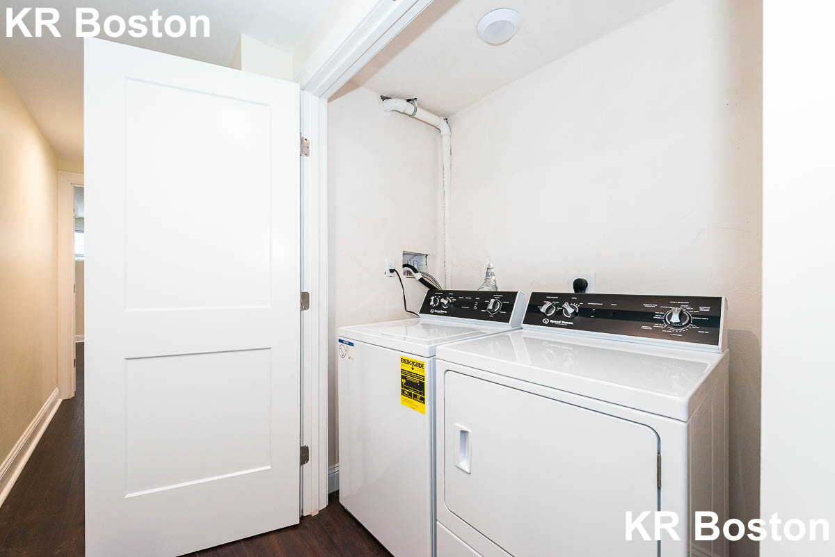 10 Marion St, Medford