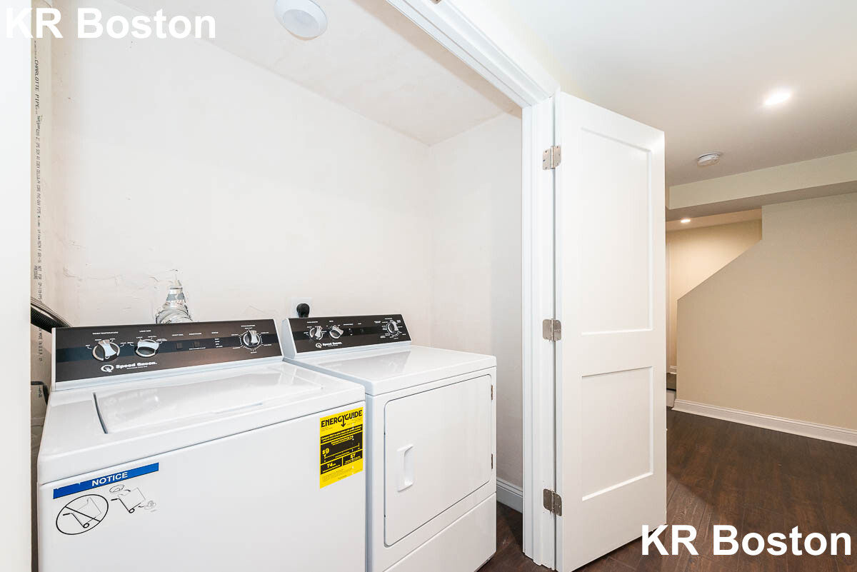 10 Marion St, Medford