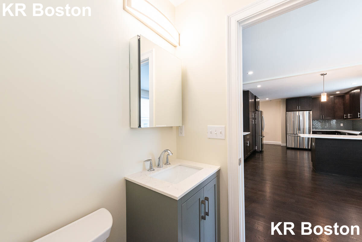 10 Marion St, Medford