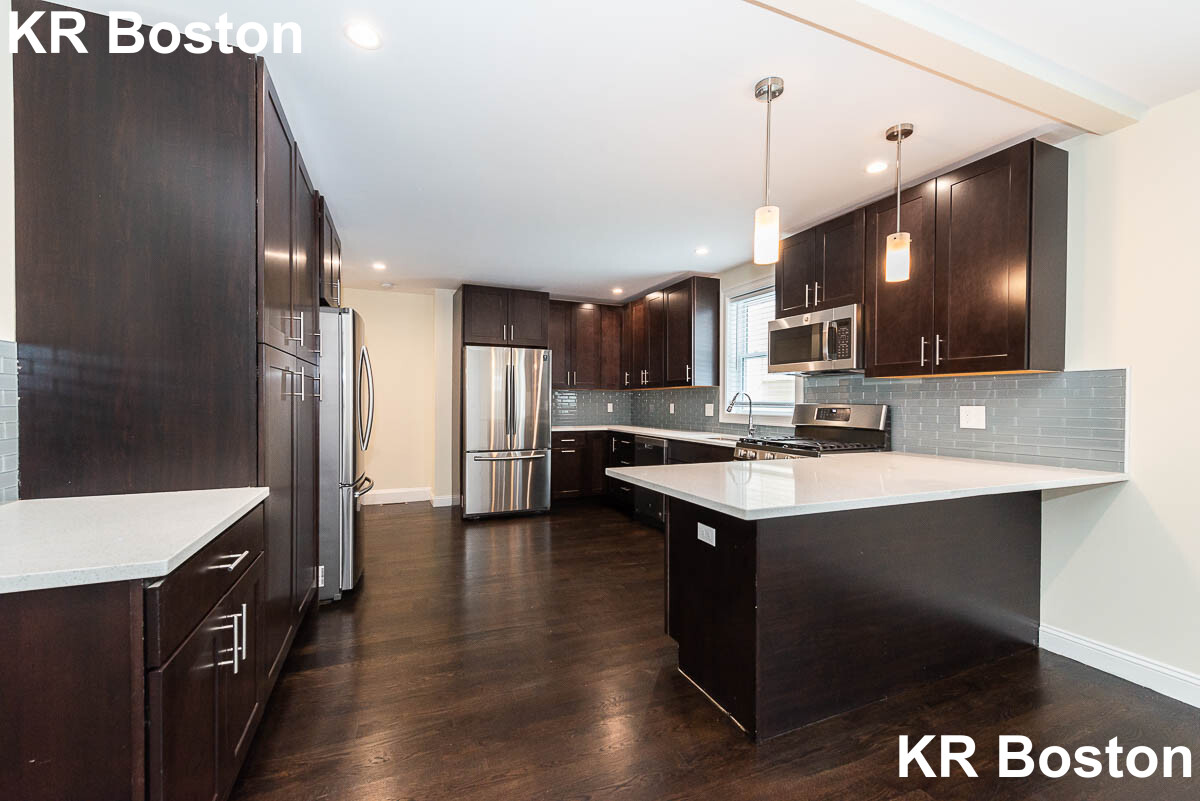 10 Marion St, Medford