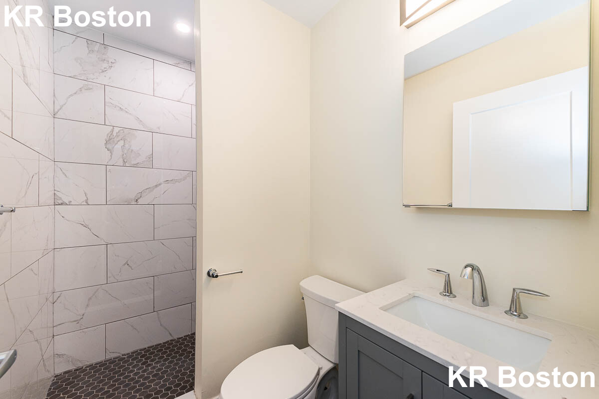 10 Marion St, Medford