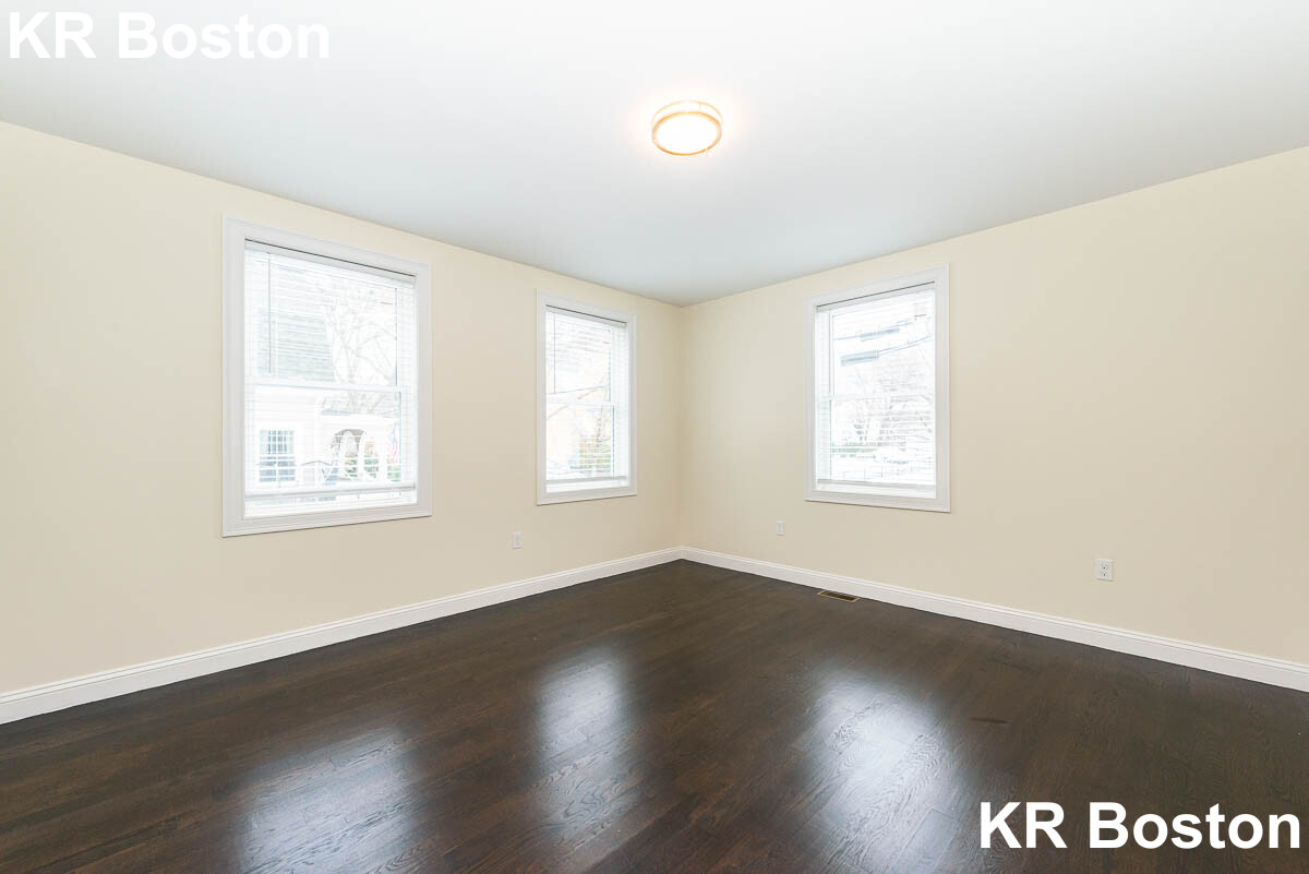 10 Marion St, Medford