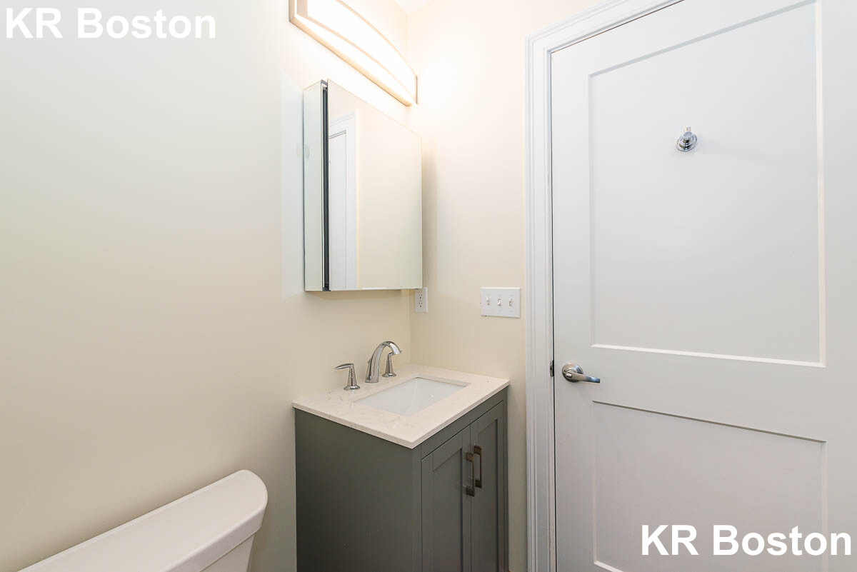 10 Marion St, Medford