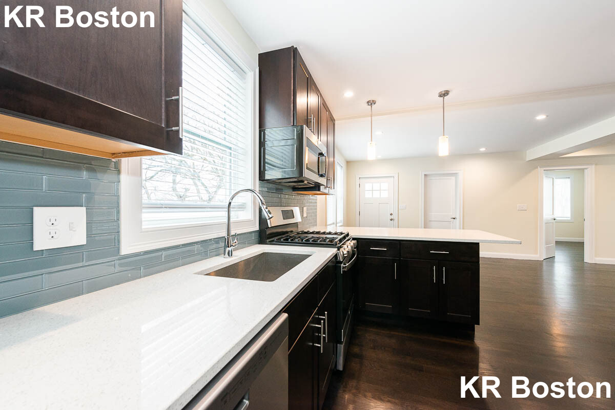 10 Marion St, Medford