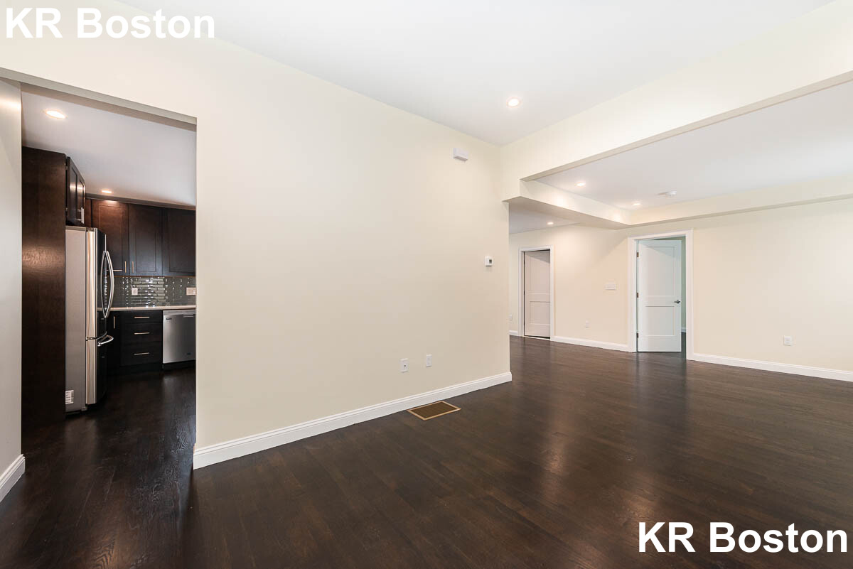 10 Marion St, Medford