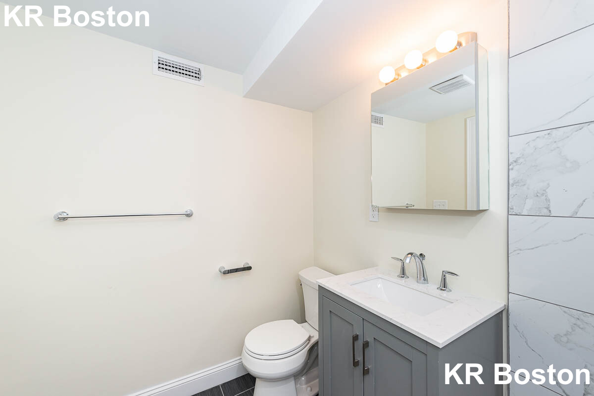 10 Marion St, Medford