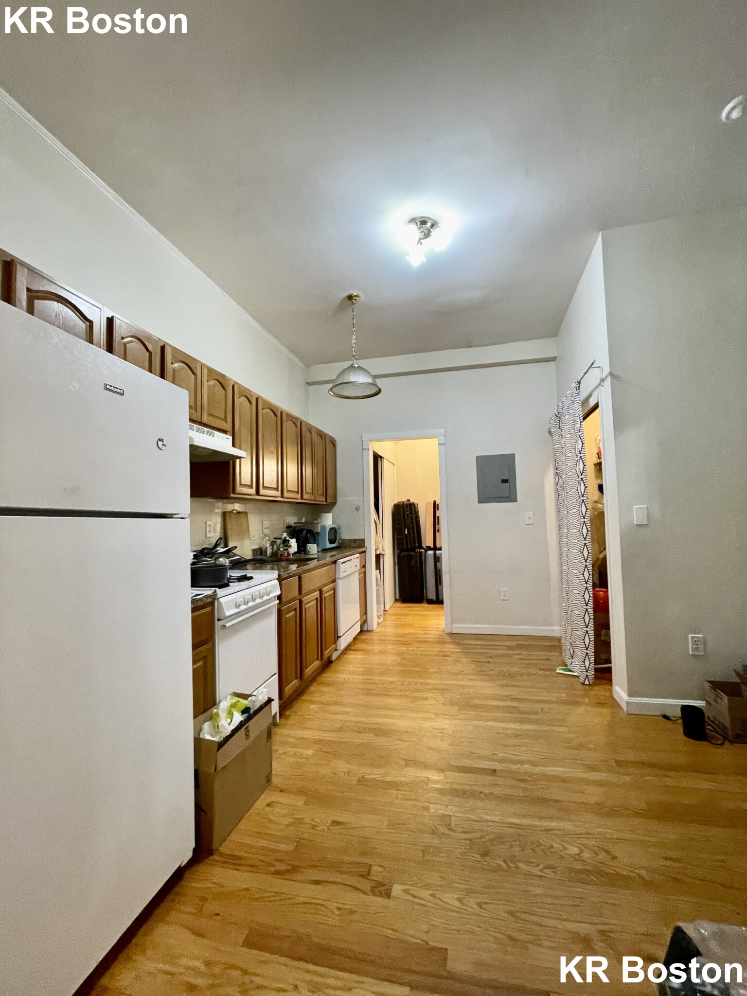 43 Bay State Rd, Fenway