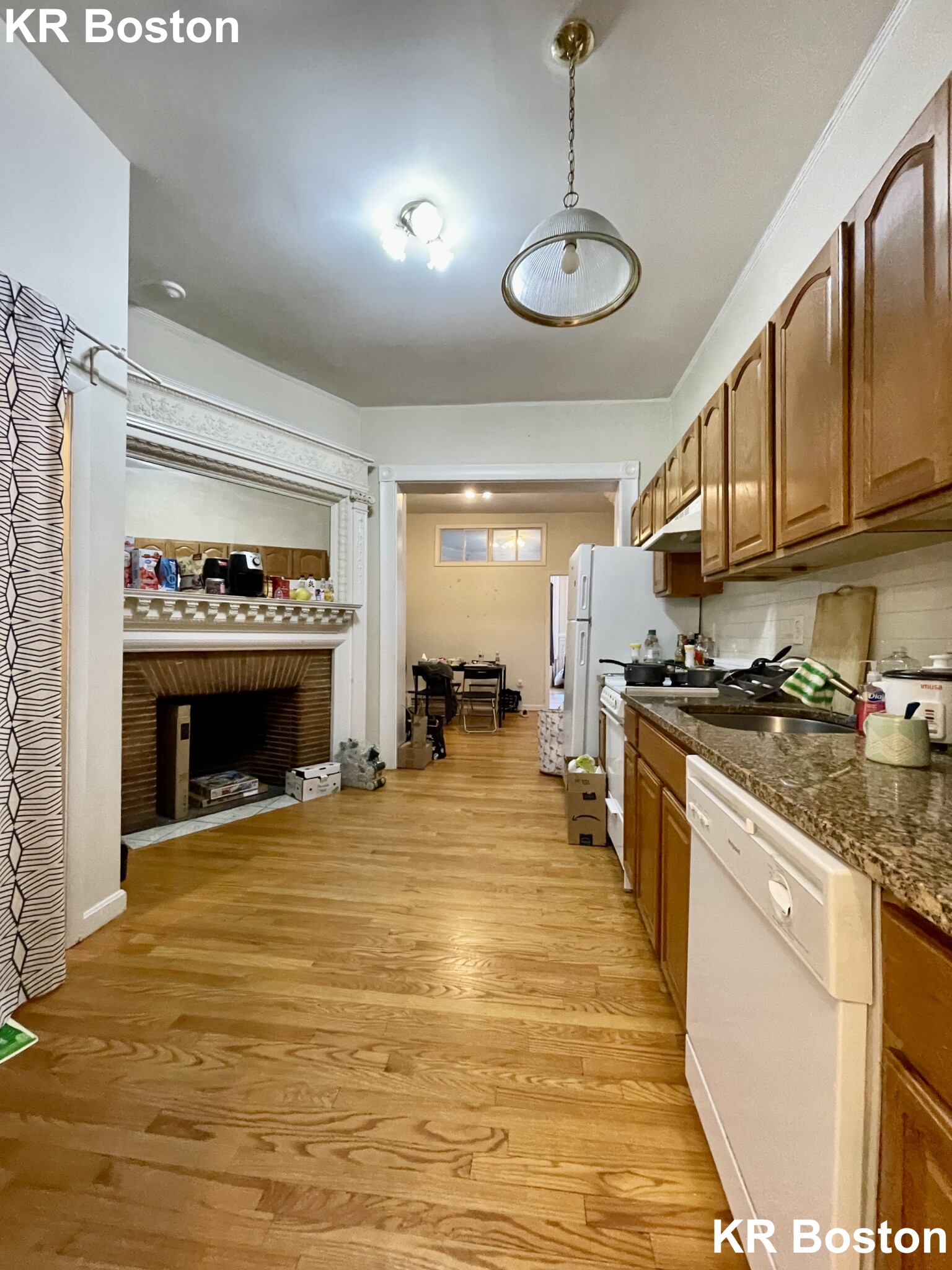 43 Bay State Rd, Fenway