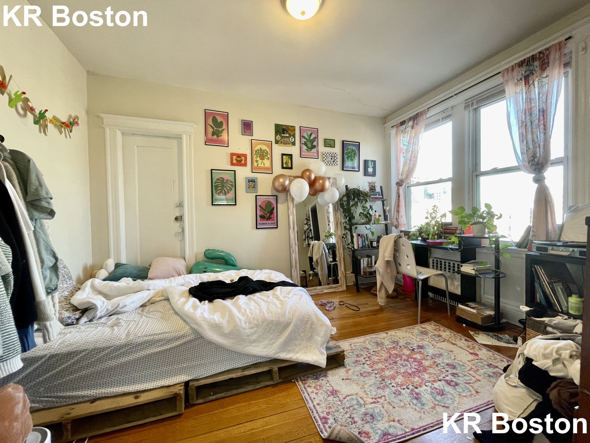 56 Queensberry St, Fenway