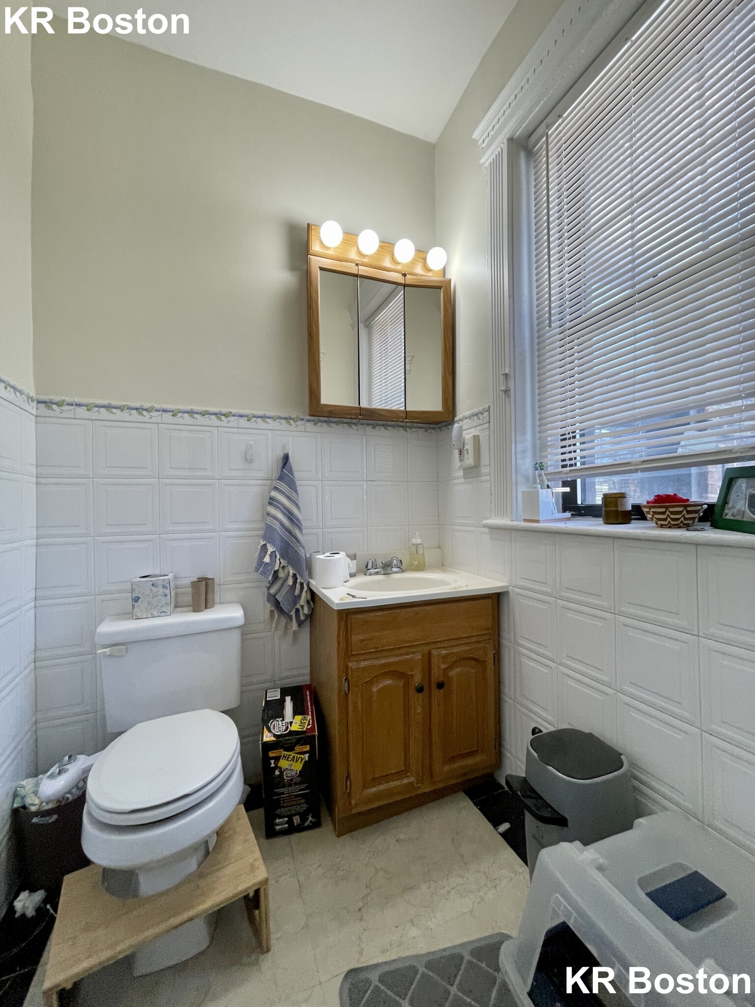 3 bed, 1 bath apartment for rent at 1414 Commonwealth Ave Unit 11, Brighton — photo 12 of 13