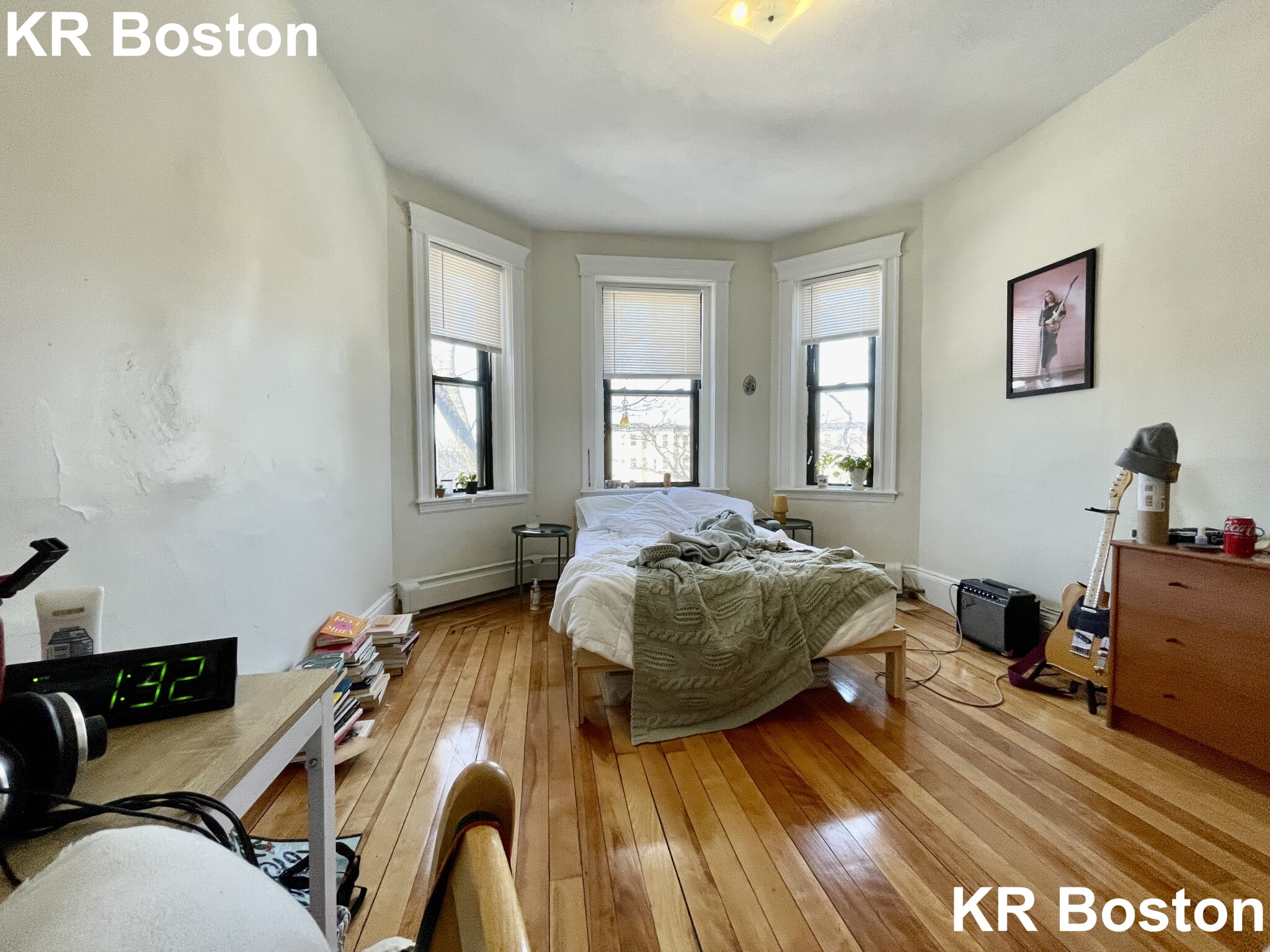 1422 Commonwealth Ave, Brighton