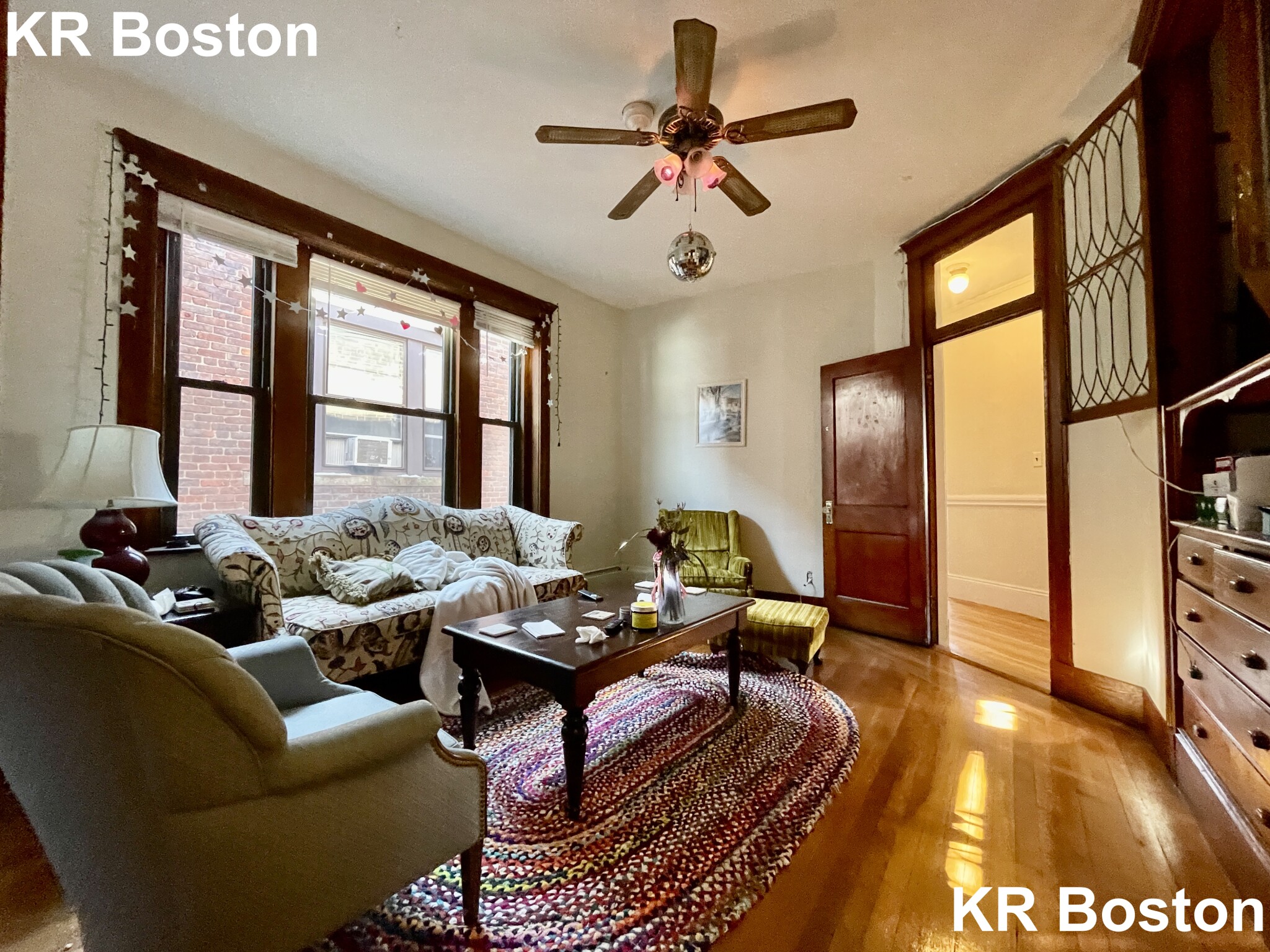 1422 Commonwealth Ave, Brighton