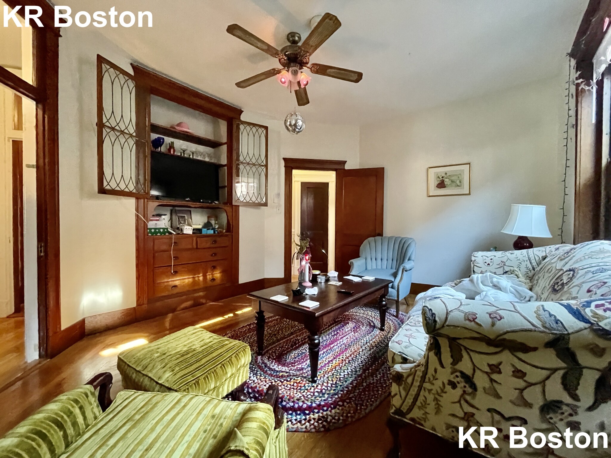 1422 Commonwealth Ave, Brighton