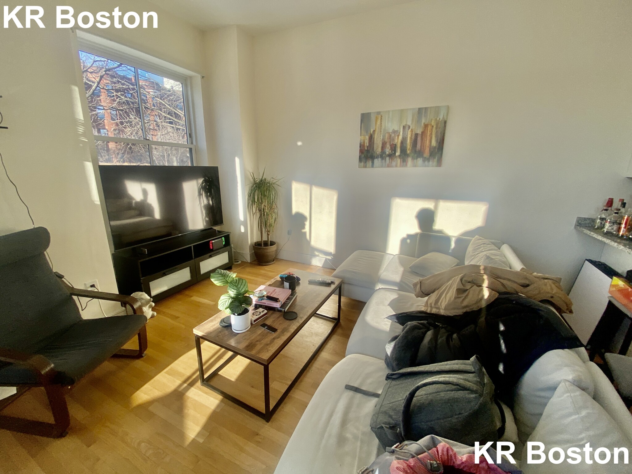 877 Beacon St, Fenway