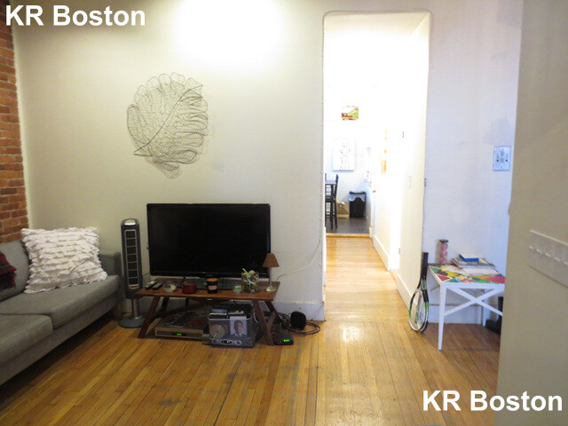 11 Gorham St, Allston