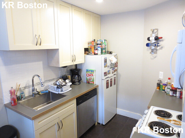 11 Gorham St, Allston