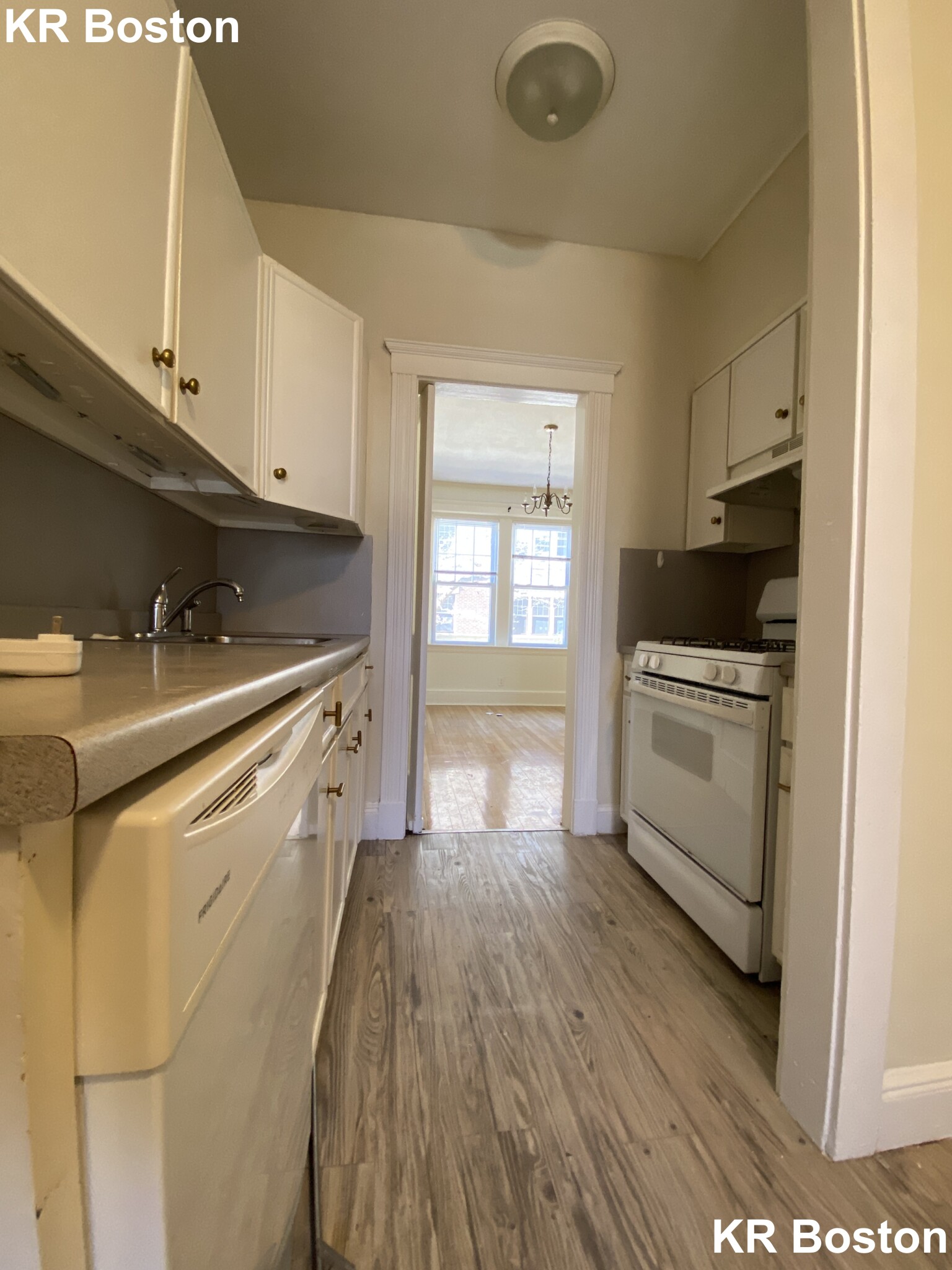 18 Alton Pl, Coolidge Corner