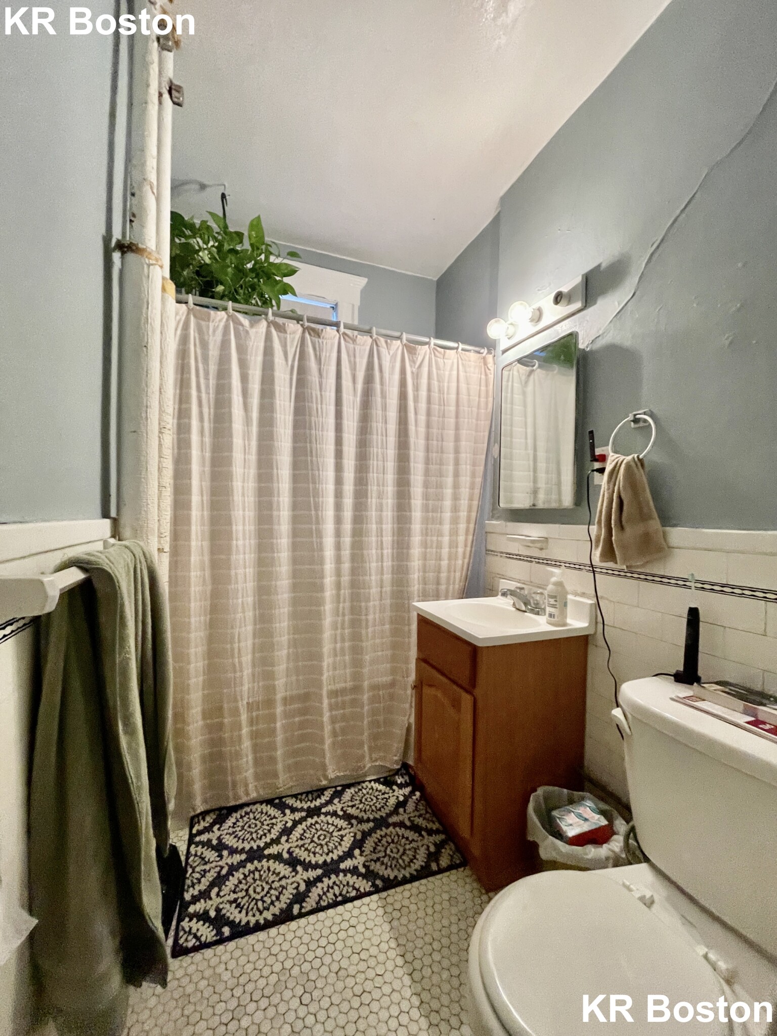 1634 Commonwealth Ave, Brighton