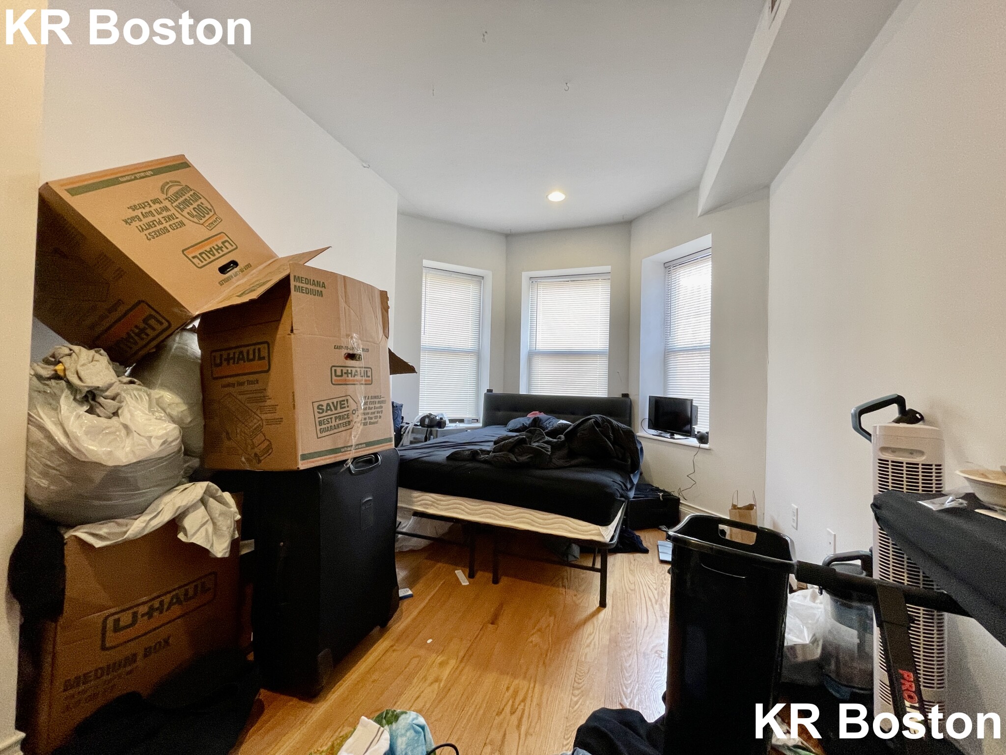 64 Louis Prang St, Fenway