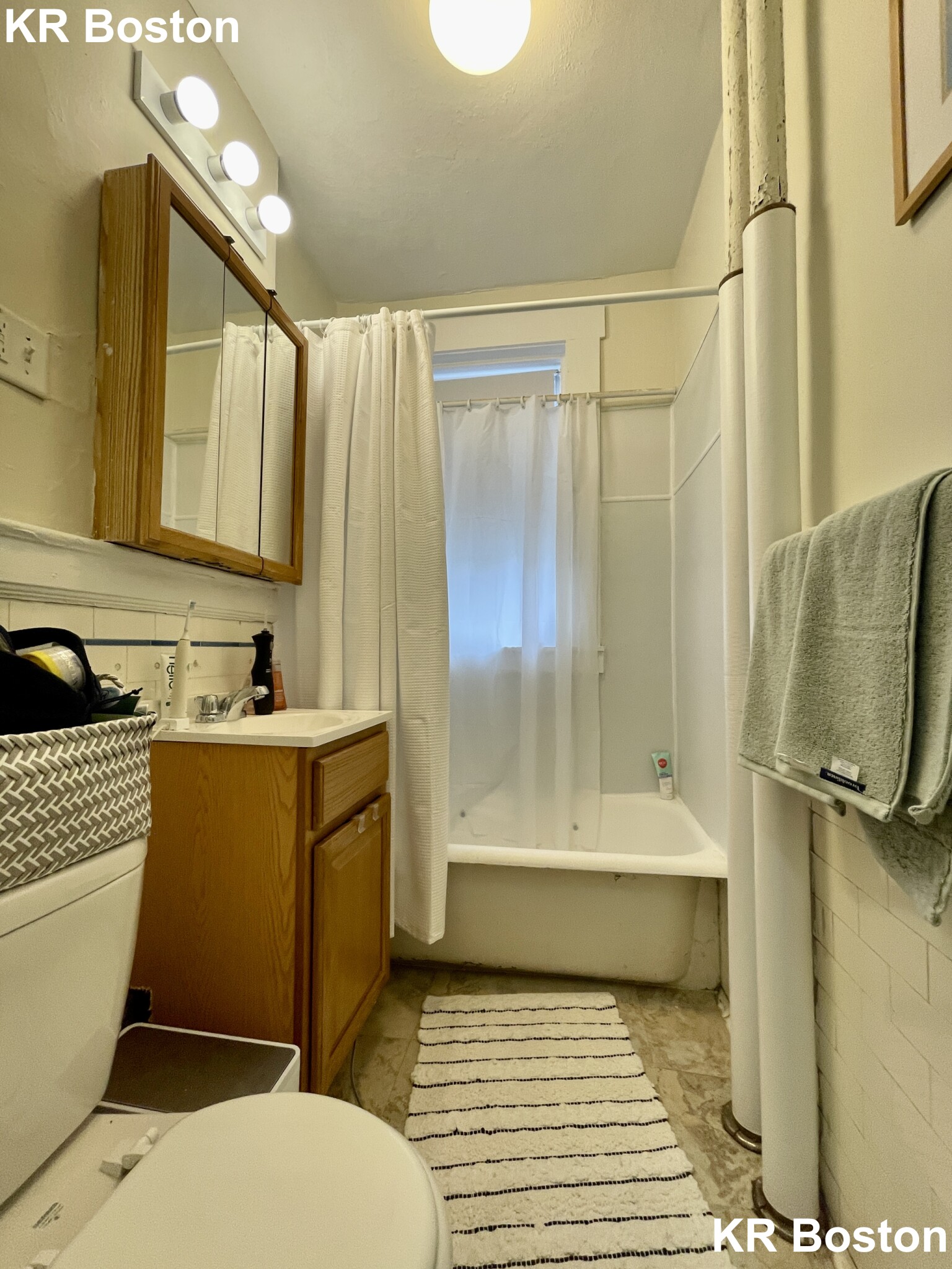 235 Park Dr, Brighton