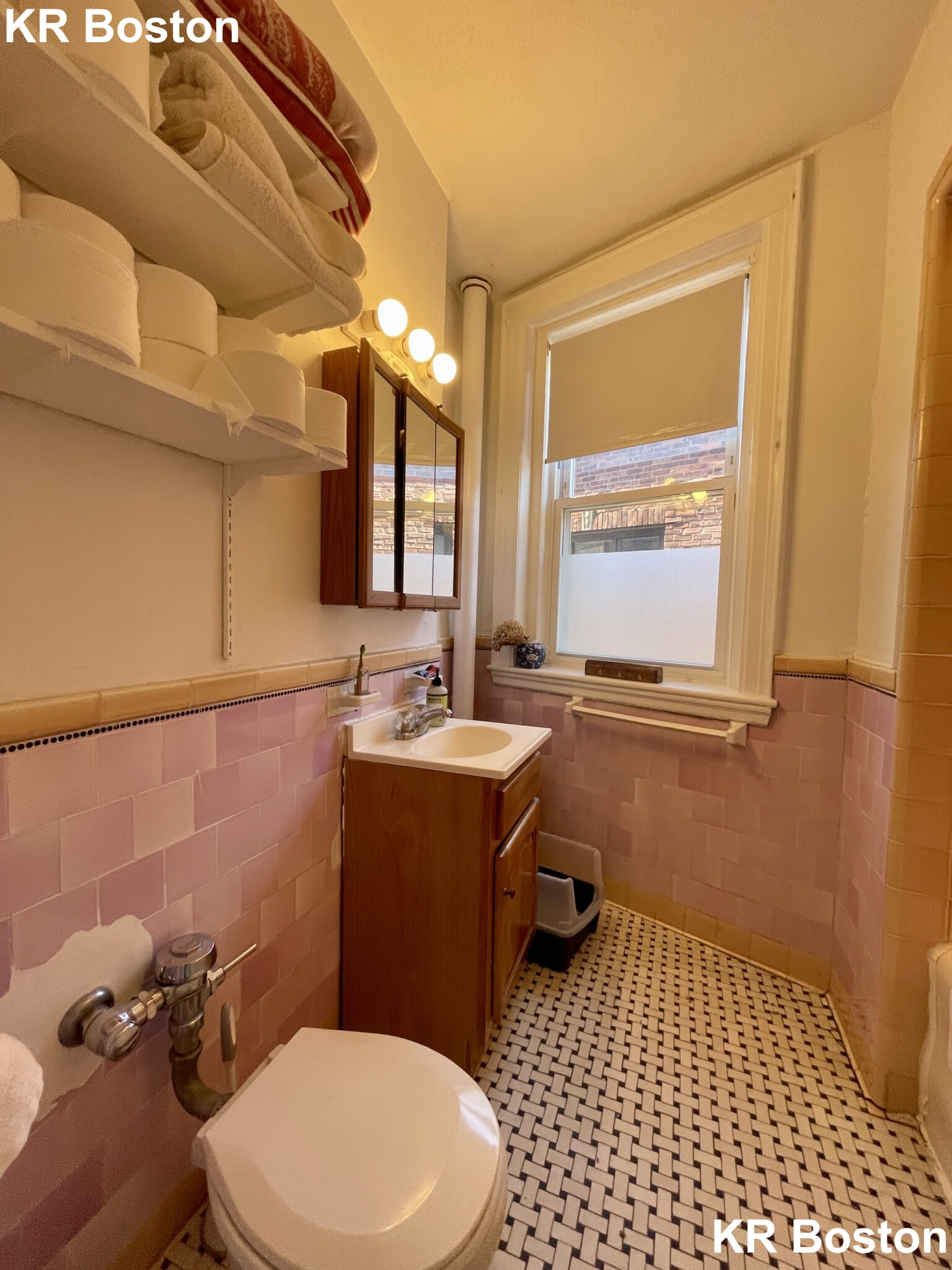 2045 Commonwealth Ave, Brighton