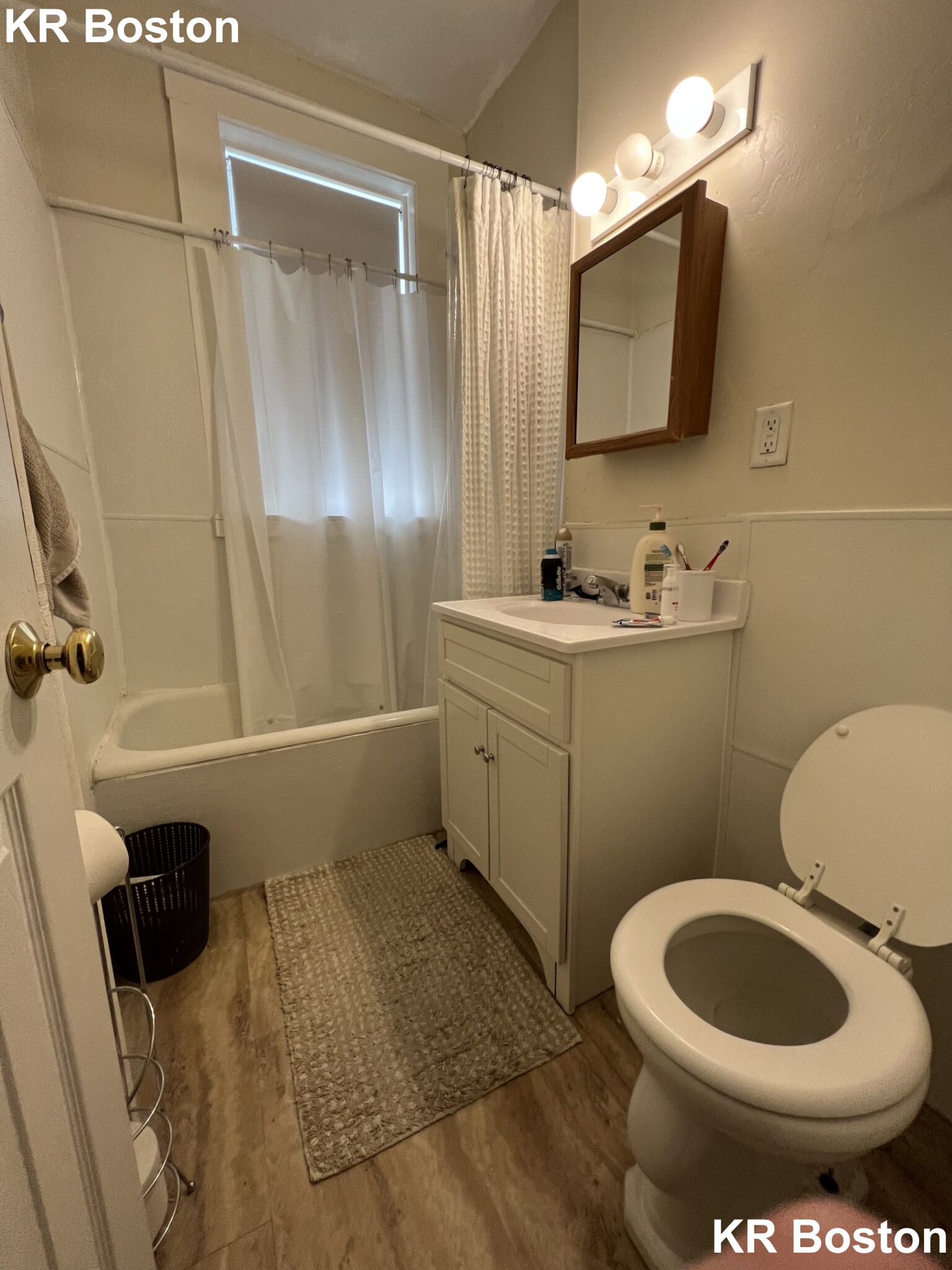 1687 Commonwealth Ave, Brighton