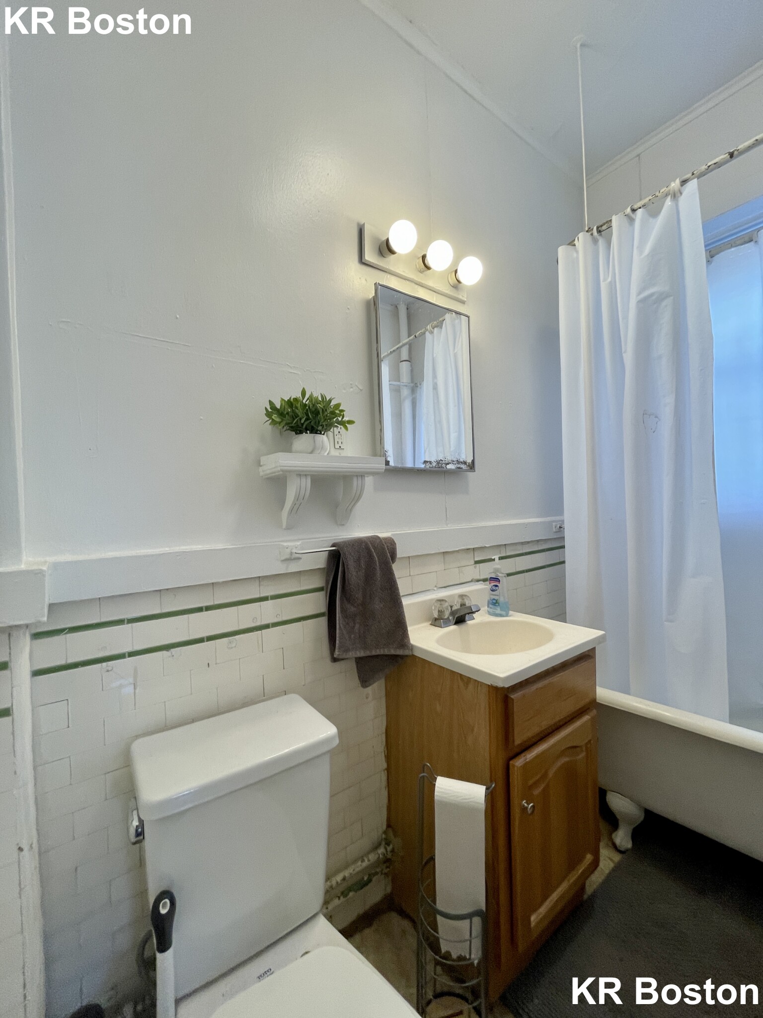 130 Englewood Ave, Brighton