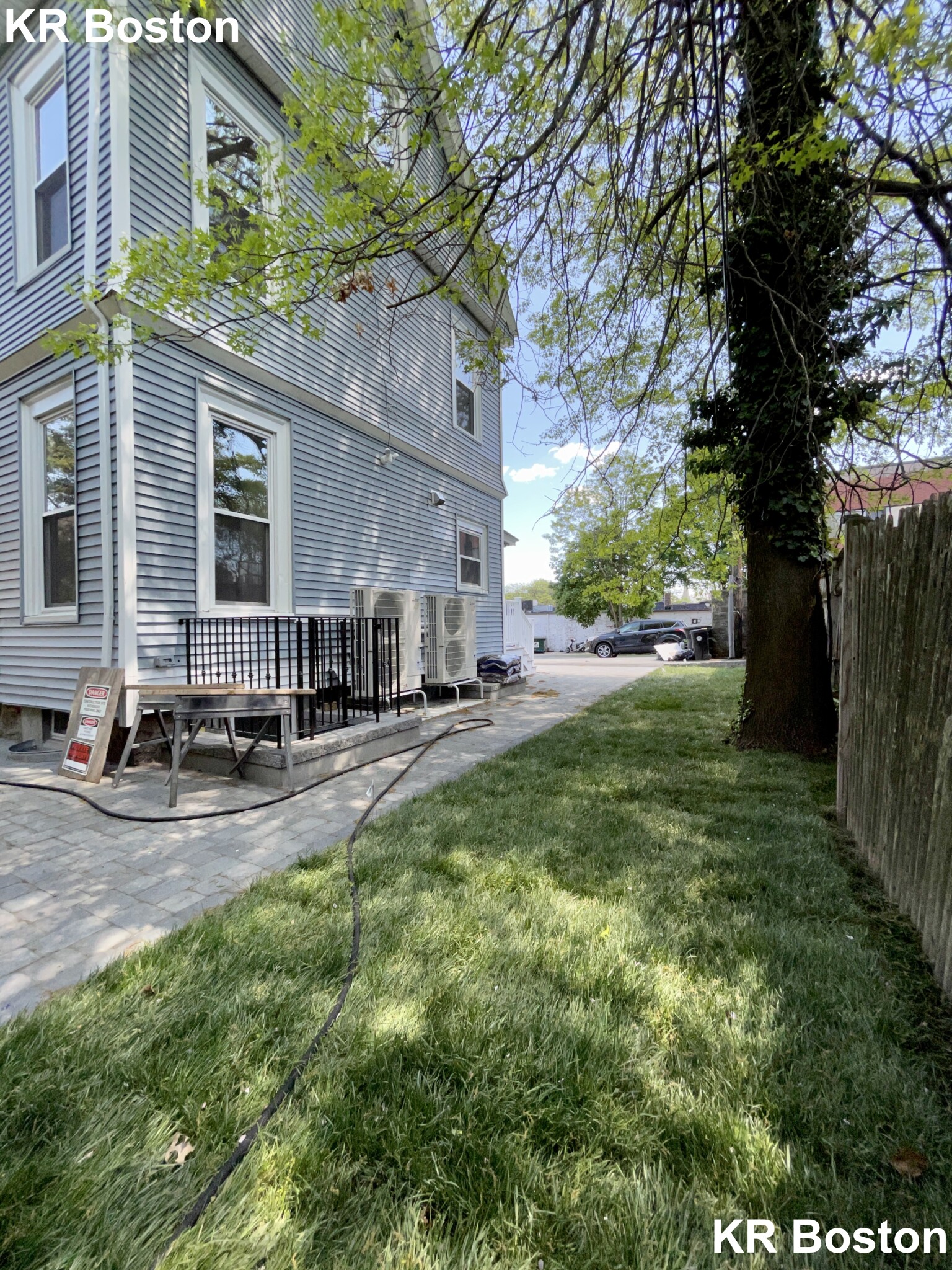 12 Harris St, Coolidge Corner