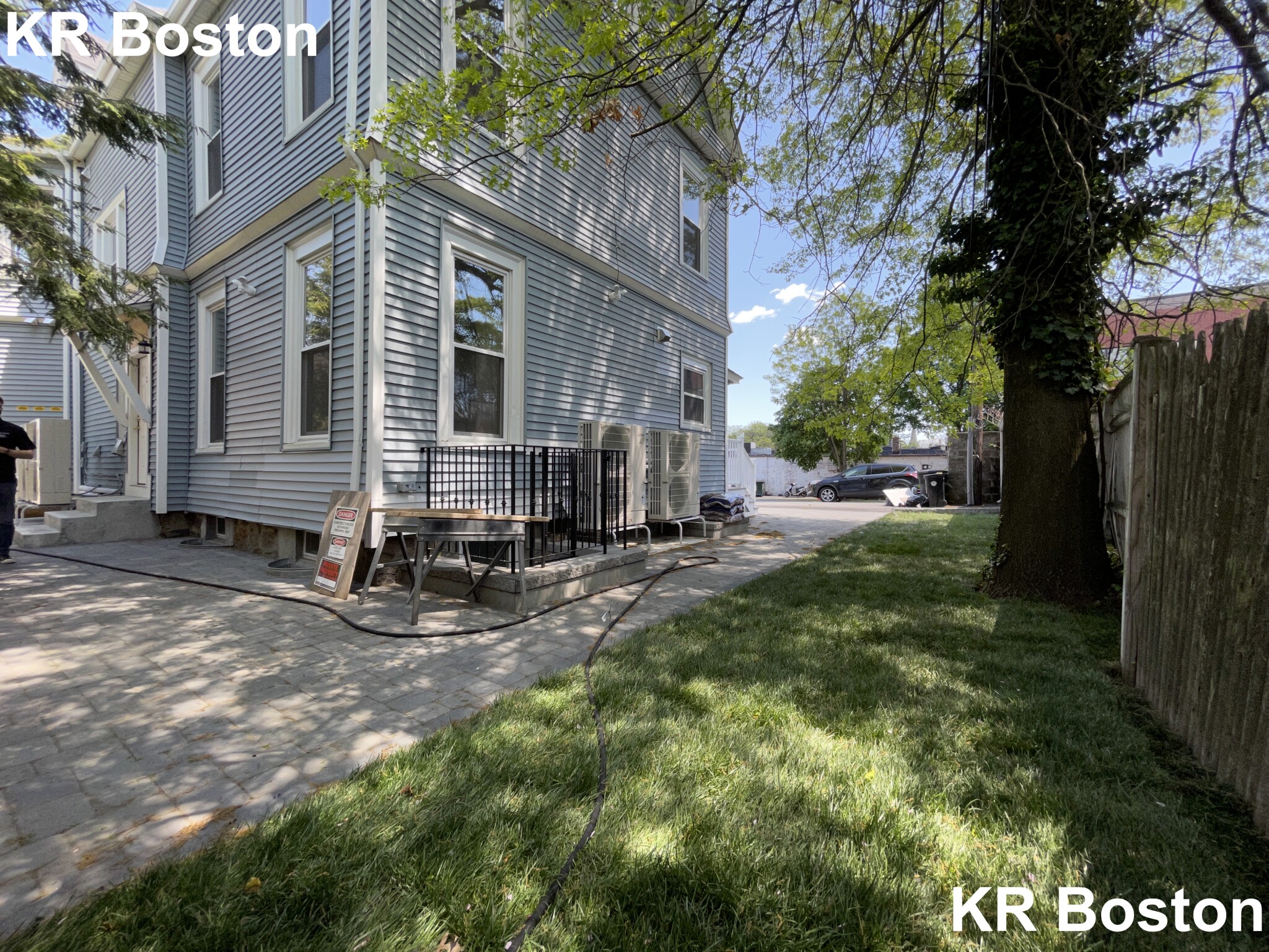 12 Harris St, Coolidge Corner
