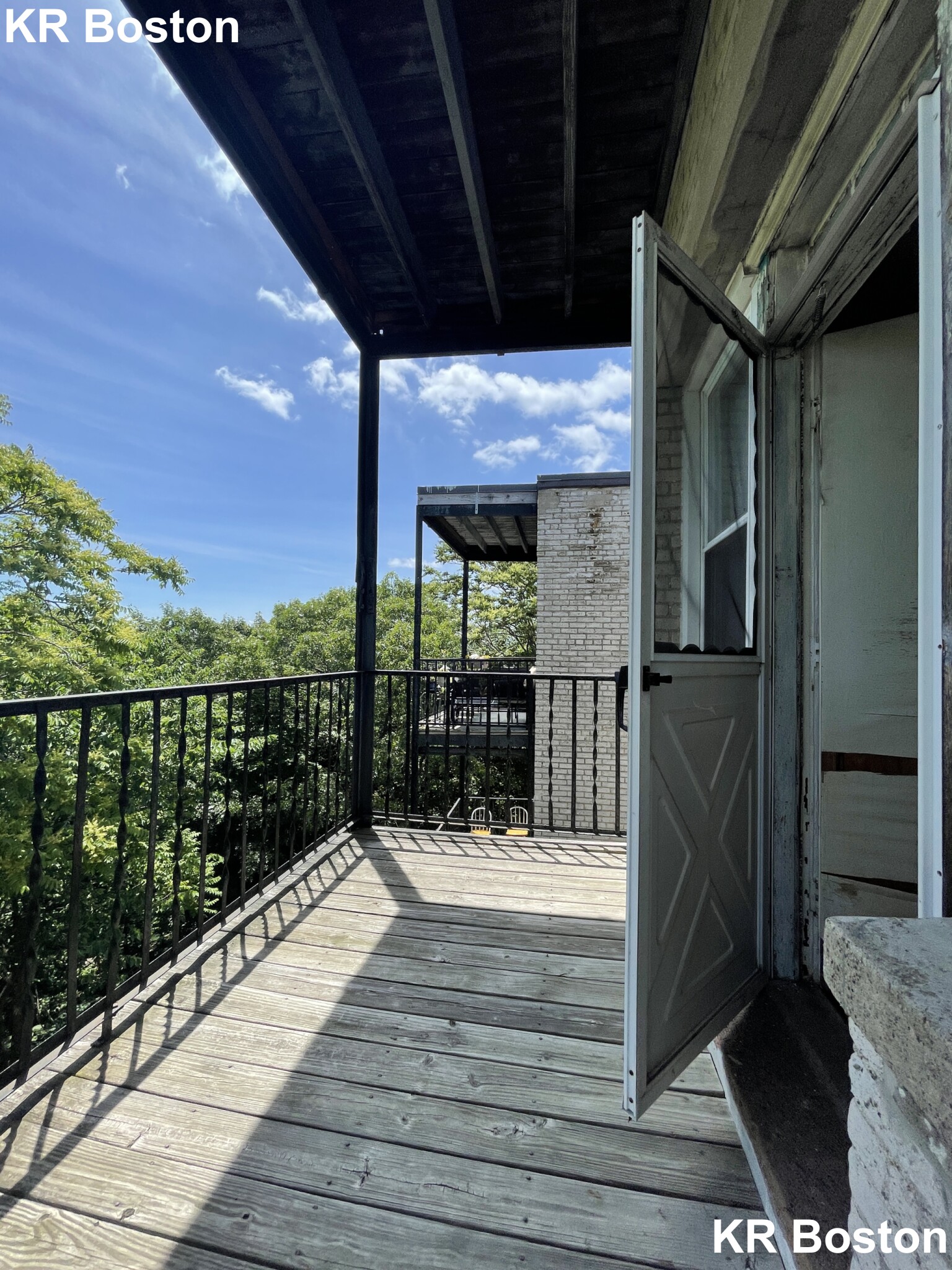 1634 Commonwealth Ave, Brighton