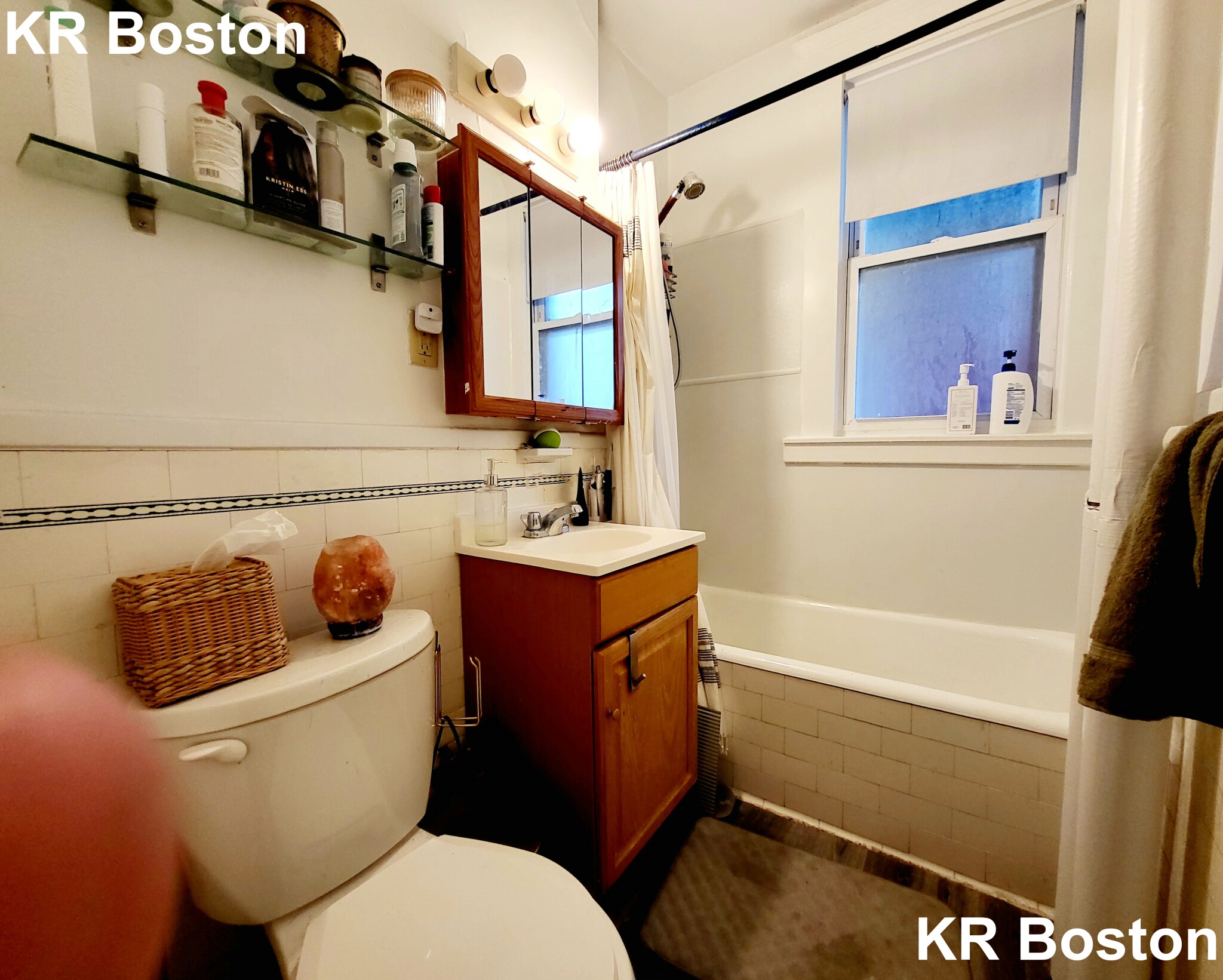 1638 Commonwealth Ave, Brighton