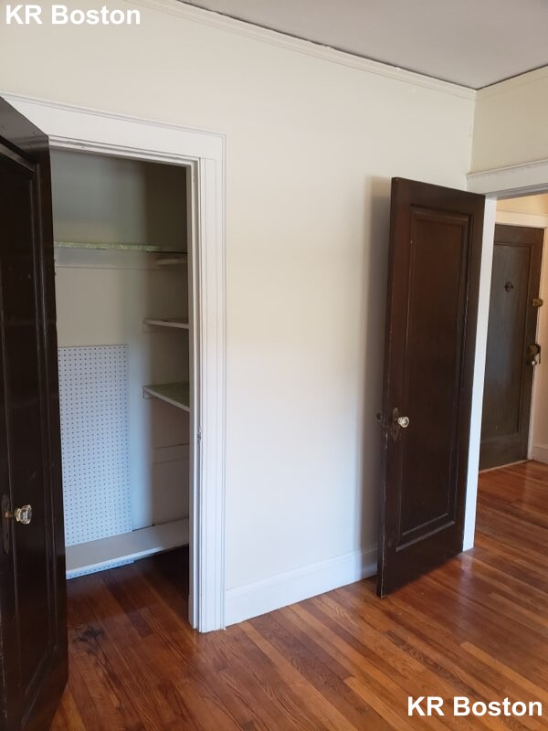 2045 Commonwealth Ave, Brighton