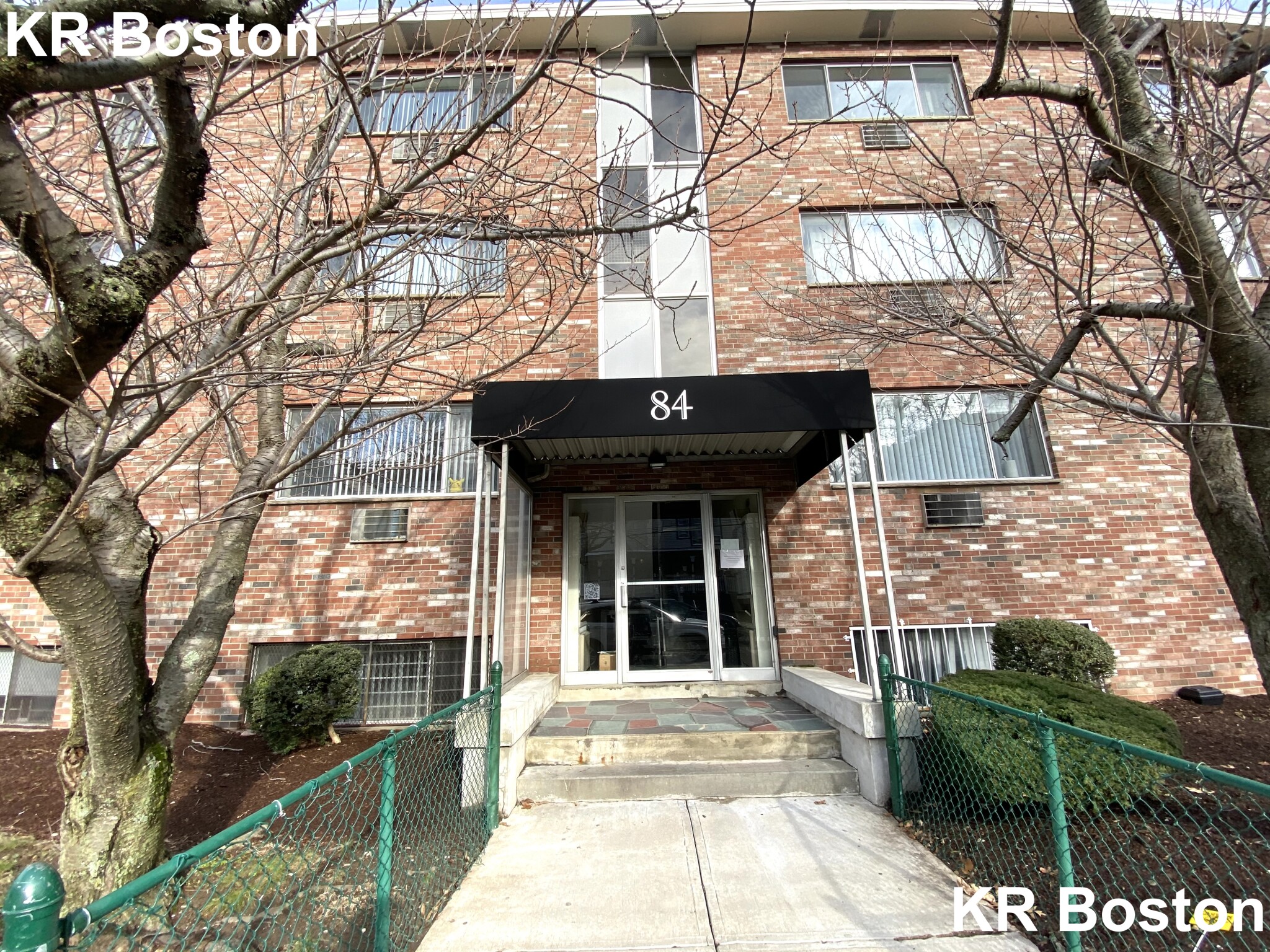 84 Gardner St, Allston