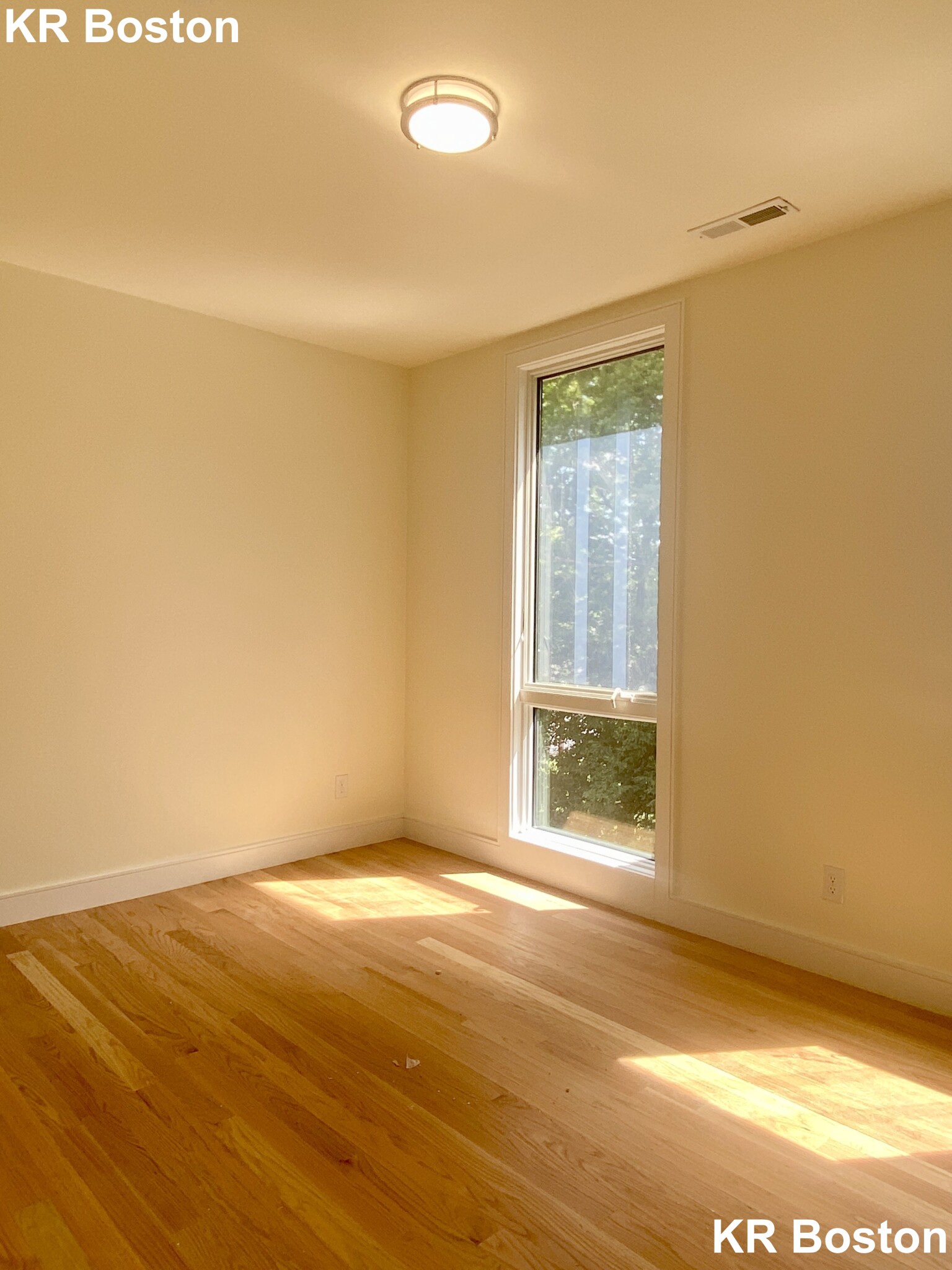 65 Cameron St, West End