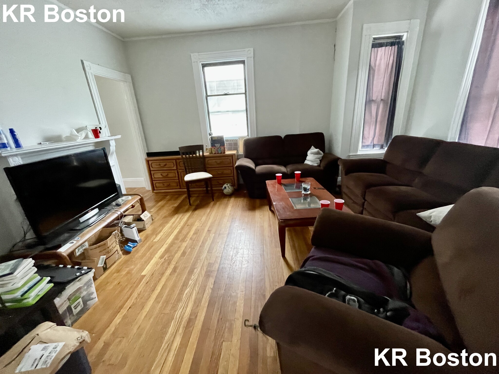 12 Saunders St, Allston