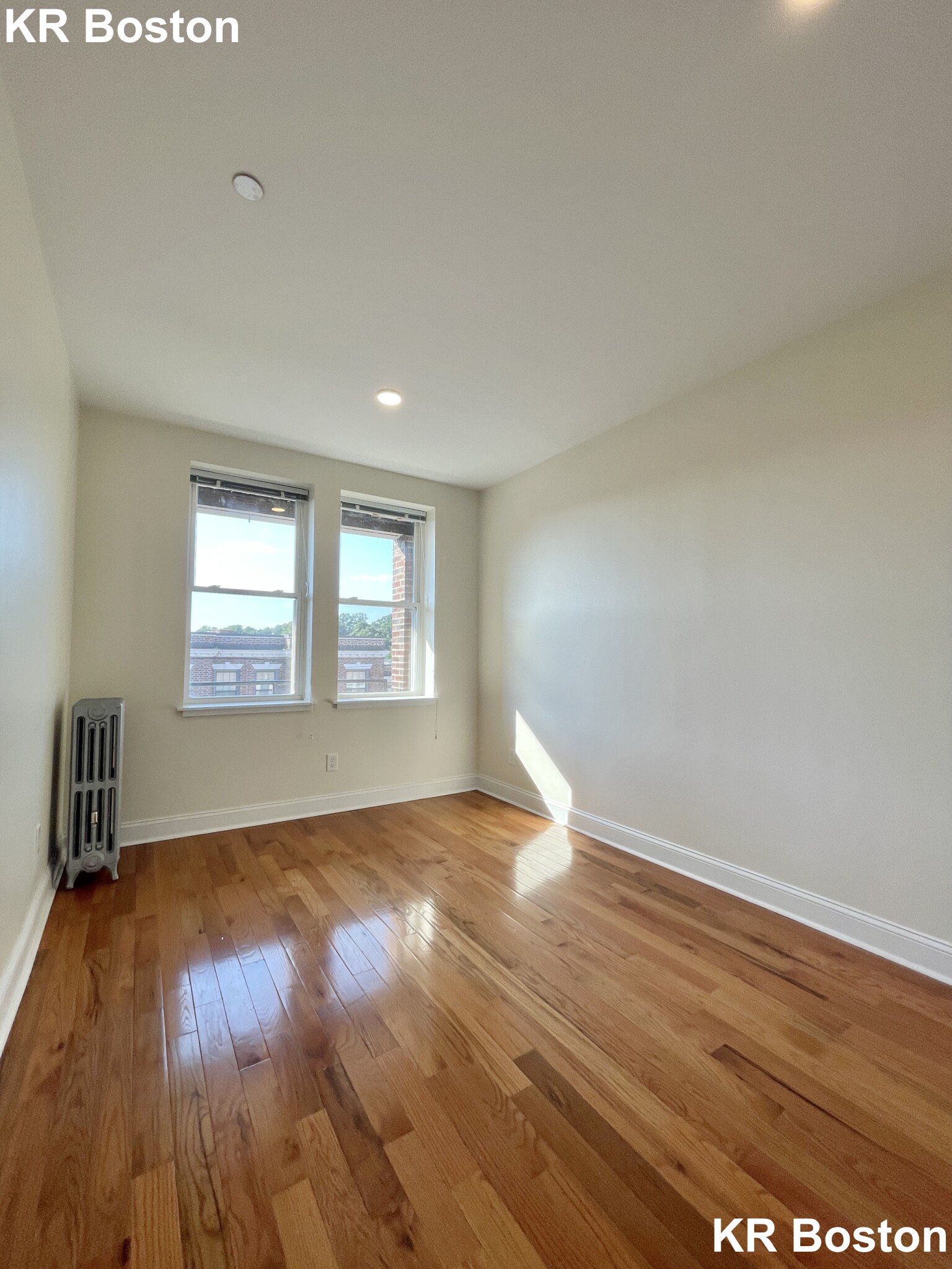 123 Sutherland Rd, Fenway