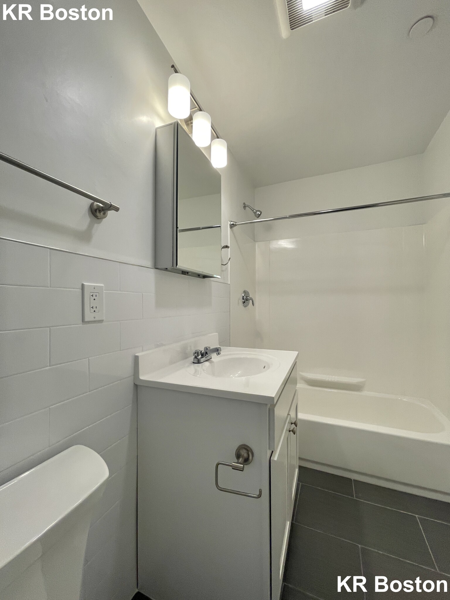 123 Sutherland Rd, Brighton