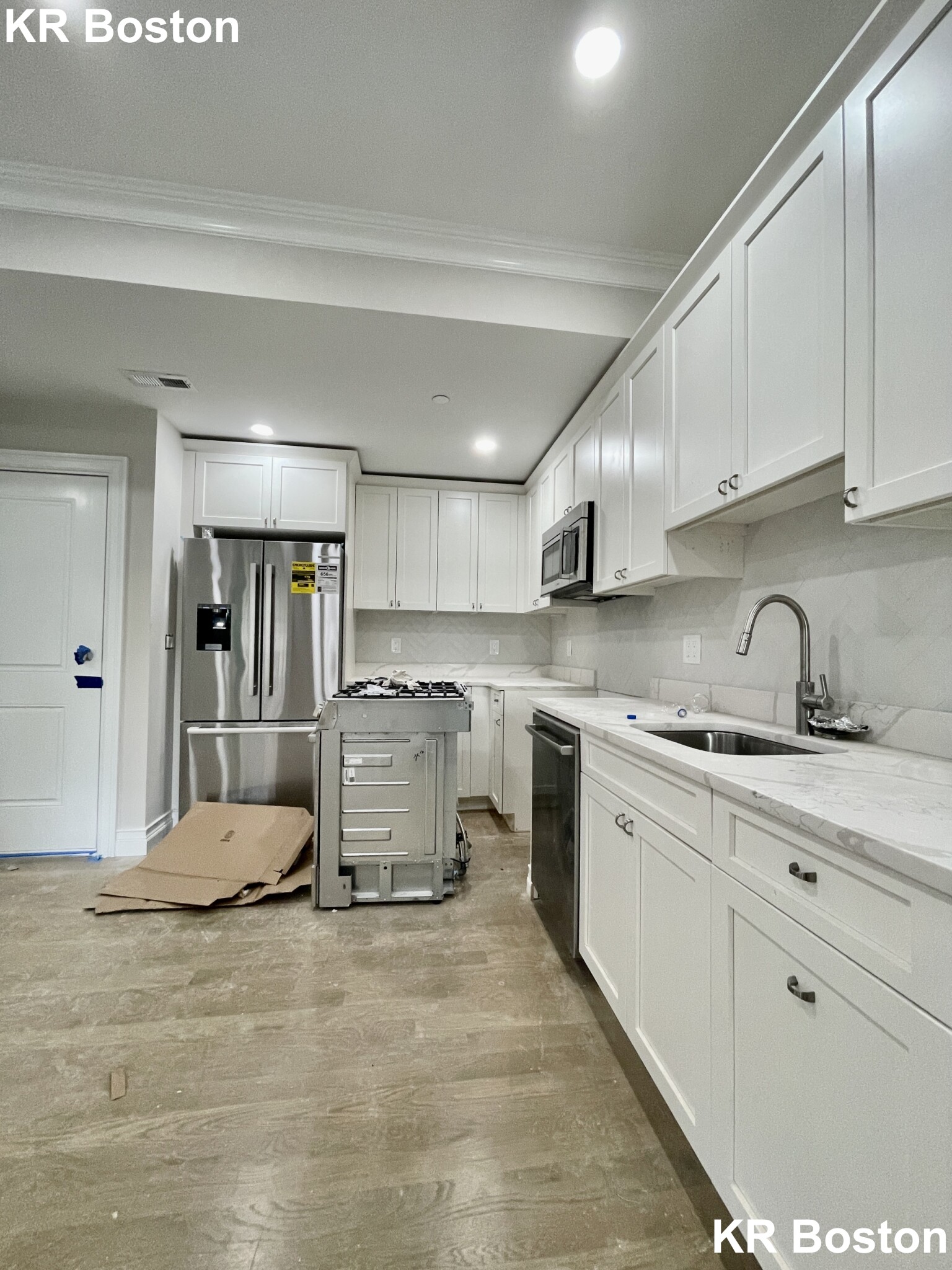 14 Mount Hood Rd, Brighton