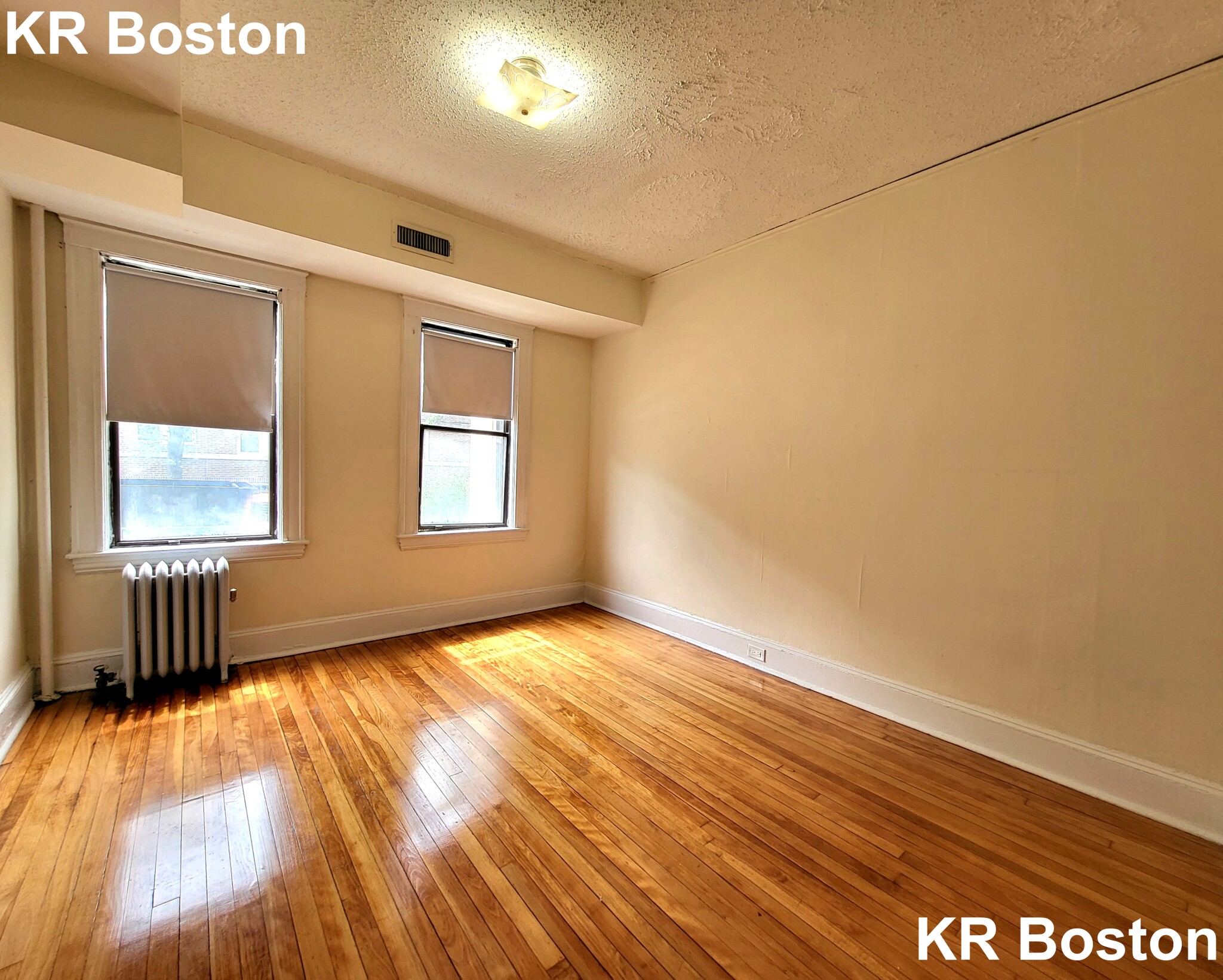 24 Hamilton Rd, West End