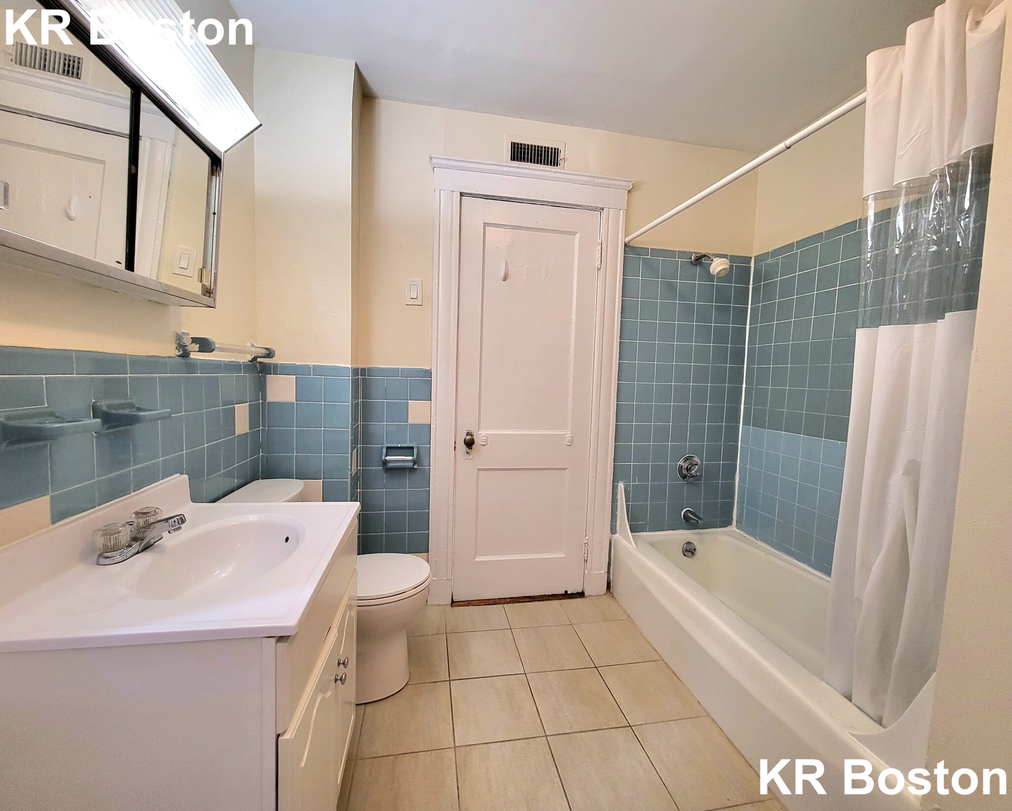 24 Hamilton Rd, West End